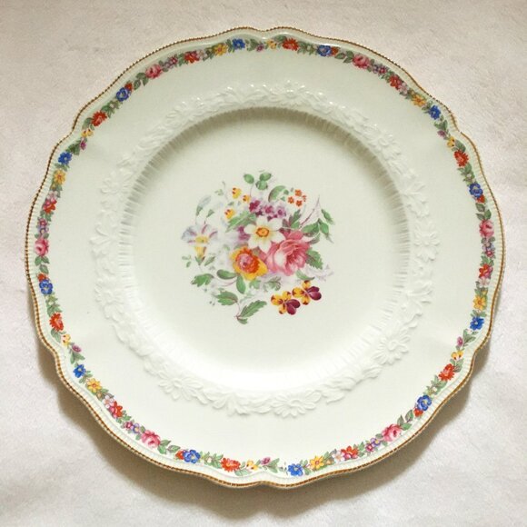 Vintage Old Staffordshire Johnson Bros England MARLOW Dinner Plate #6 - Picture 1 of 6
